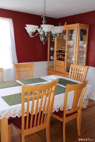 39 Ardmore Road Manchester CT 06040