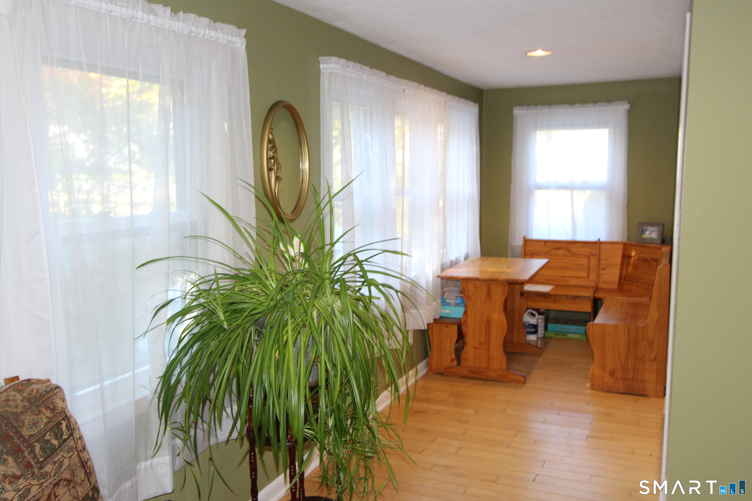 39 Ardmore Road Manchester CT 06040