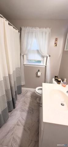 39 Ardmore Road Manchester CT 06040