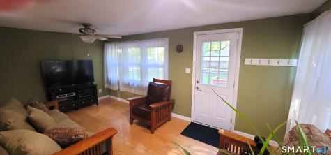 39 Ardmore Road Manchester CT 06040