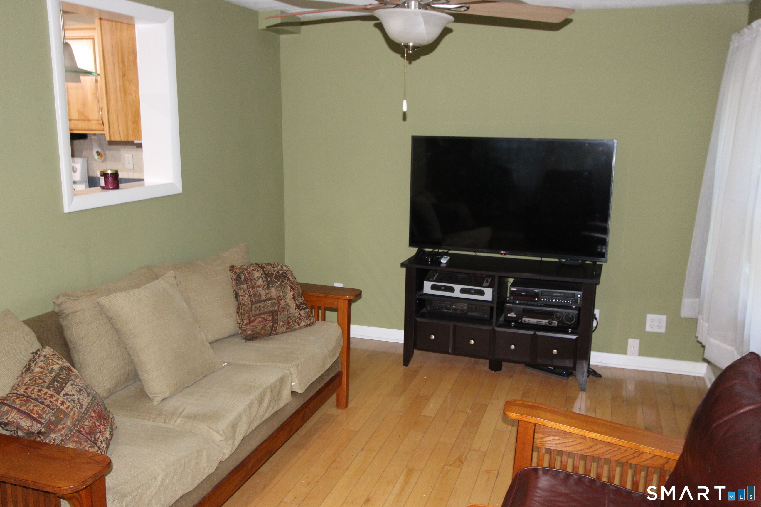 39 Ardmore Road Manchester CT 06040
