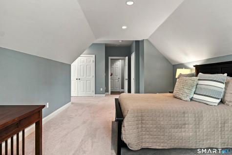 10 Livingston Road Canton CT 06019