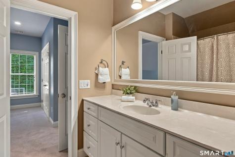10 Livingston Road Canton CT 06019