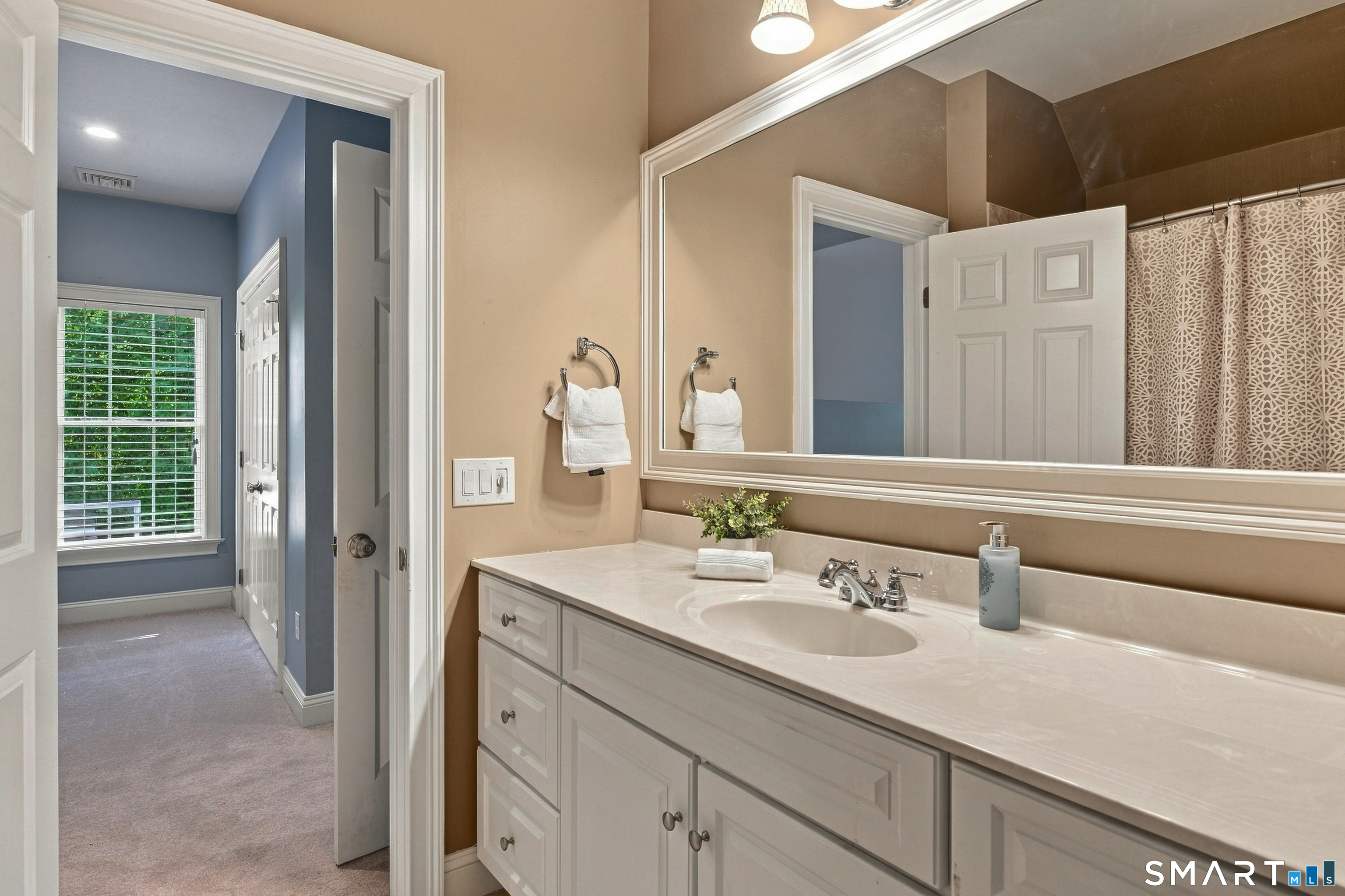 10 Livingston Road Canton CT 06019