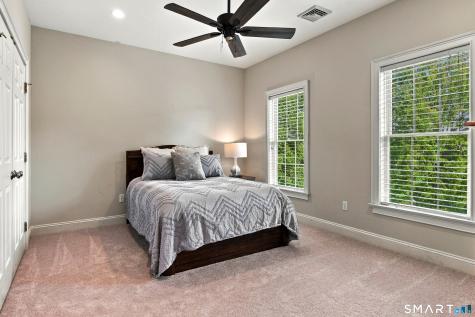 10 Livingston Road Canton CT 06019