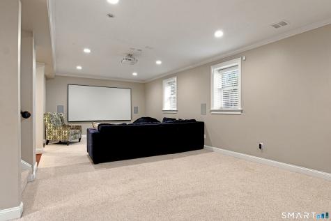10 Livingston Road Canton CT 06019