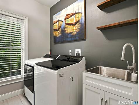10 Livingston Road Canton CT 06019