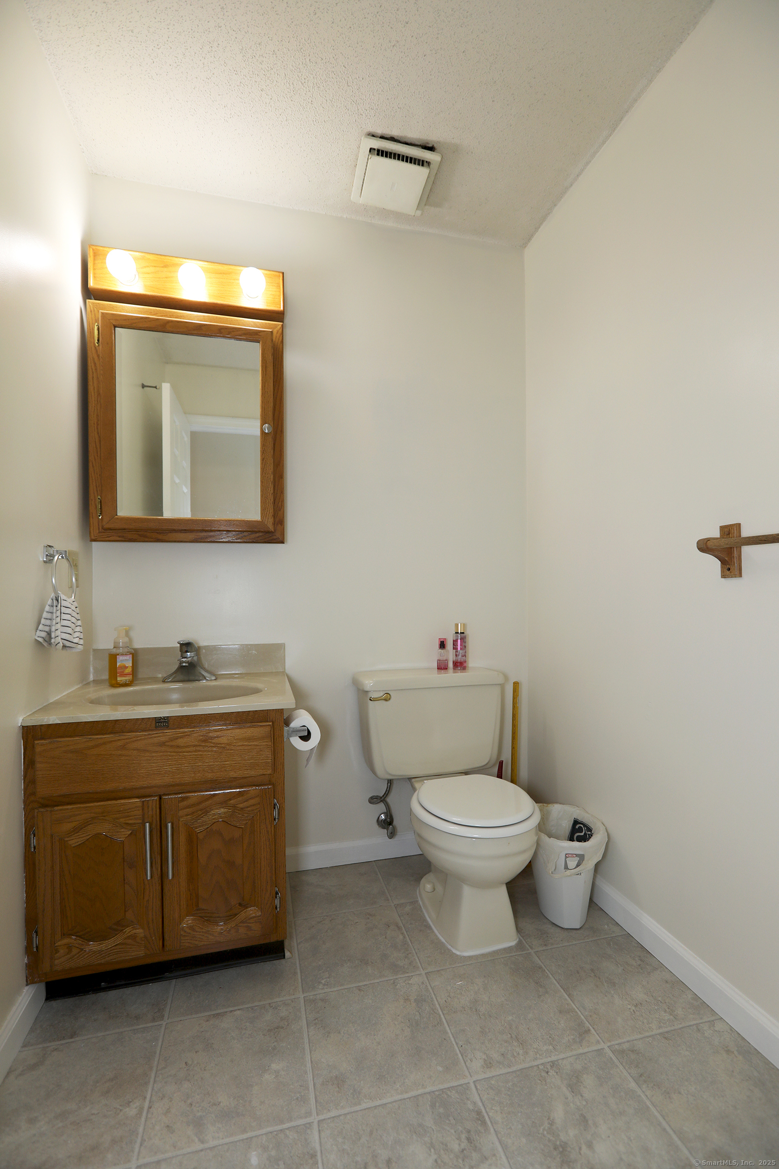 45 Timothy Terrace Windsor CT 06095