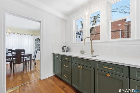 8 Macdonough Place Middletown CT 06457