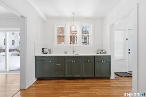 8 Macdonough Place Middletown CT 06457