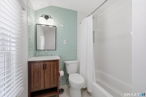 8 Macdonough Place Middletown CT 06457