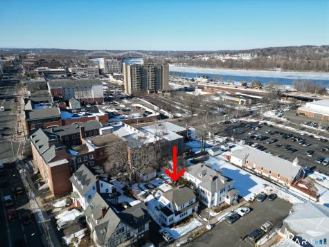 8 Macdonough Place Middletown CT 06457