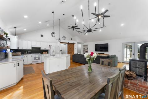 2050 Poquonock Avenue Windsor CT 06095