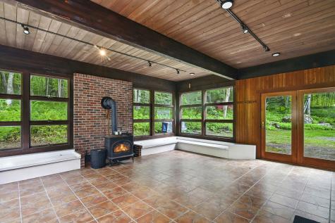 16 Pilfershire Road Eastford CT 06242