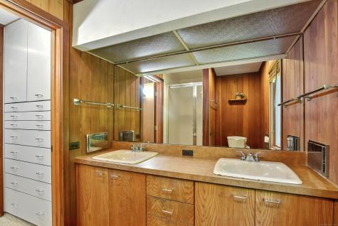 16 Pilfershire Road Eastford CT 06242