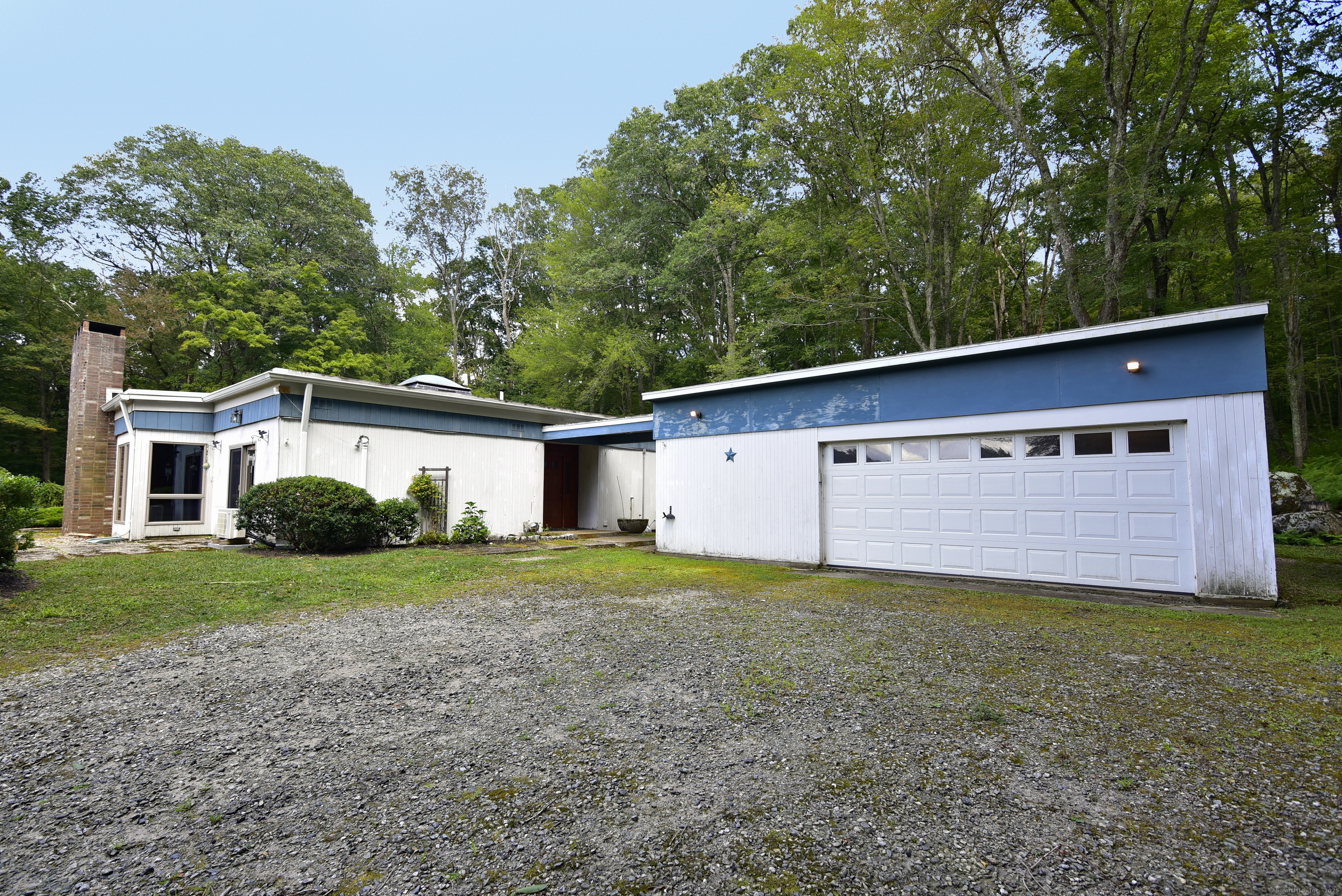 16 Pilfershire Road Eastford CT 06242