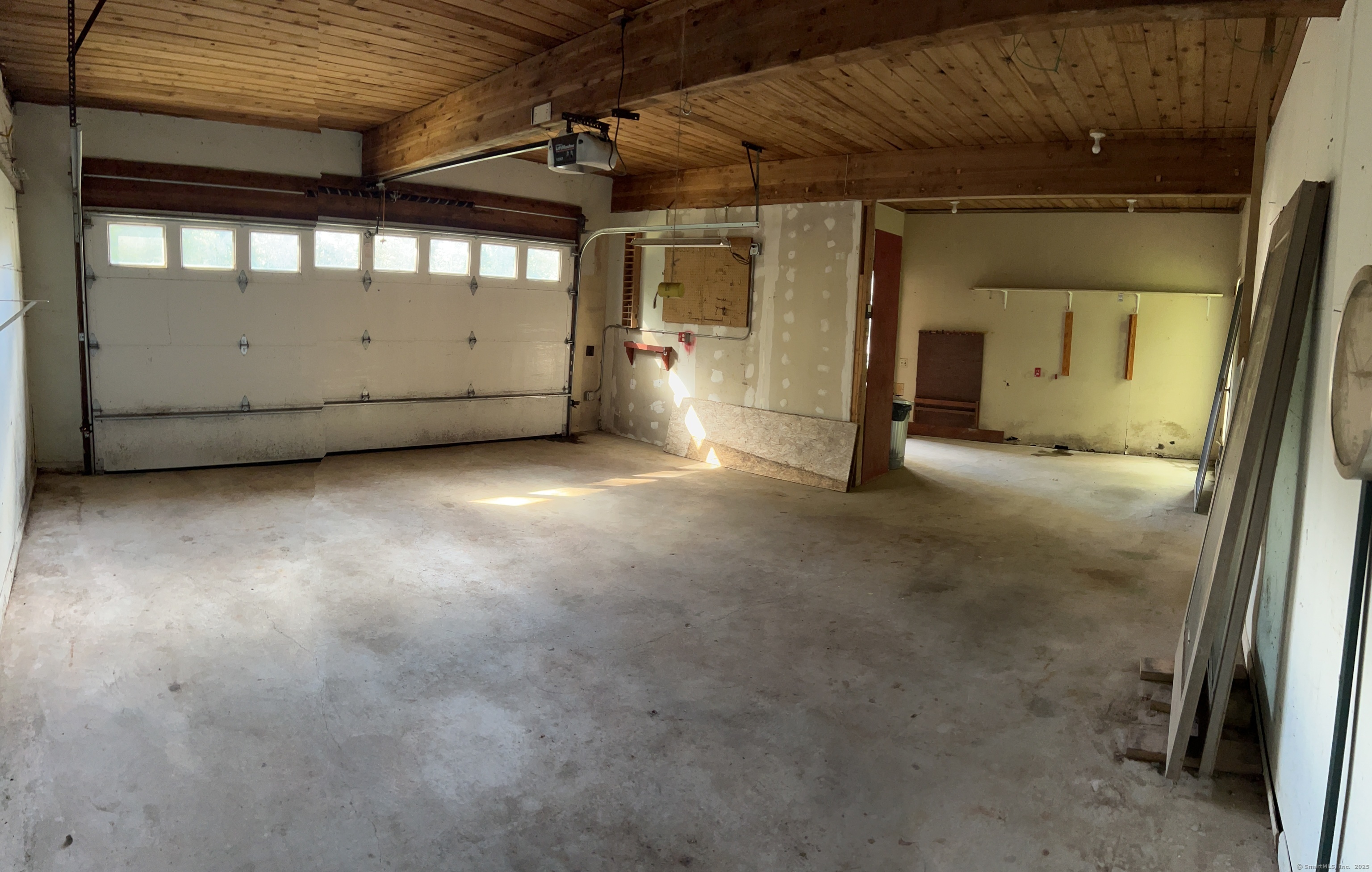 16 Pilfershire Road Eastford CT 06242