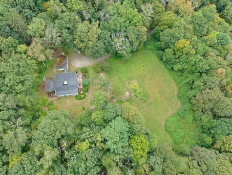 16 Pilfershire Road Eastford CT 06242