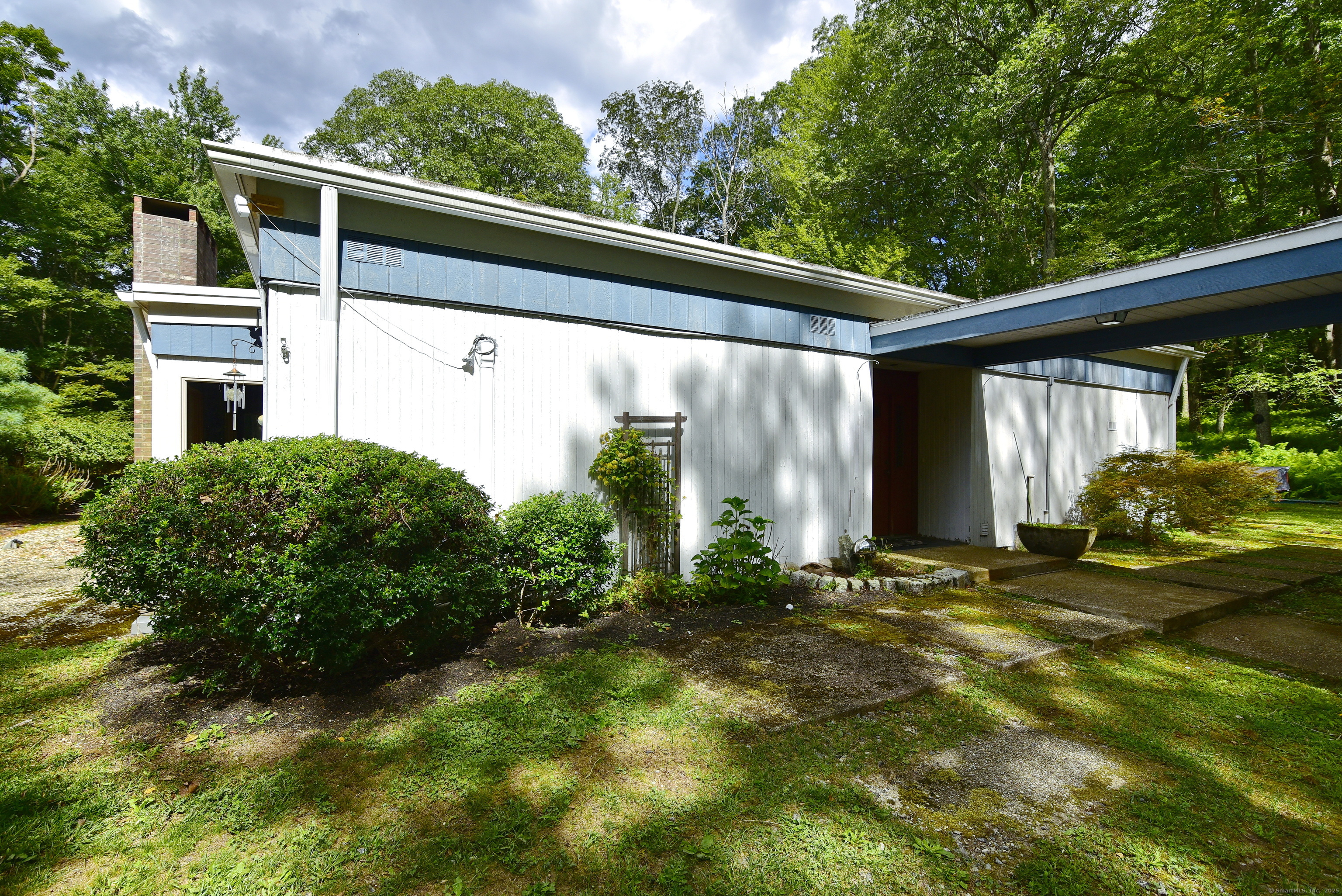 16 Pilfershire Road Eastford CT 06242