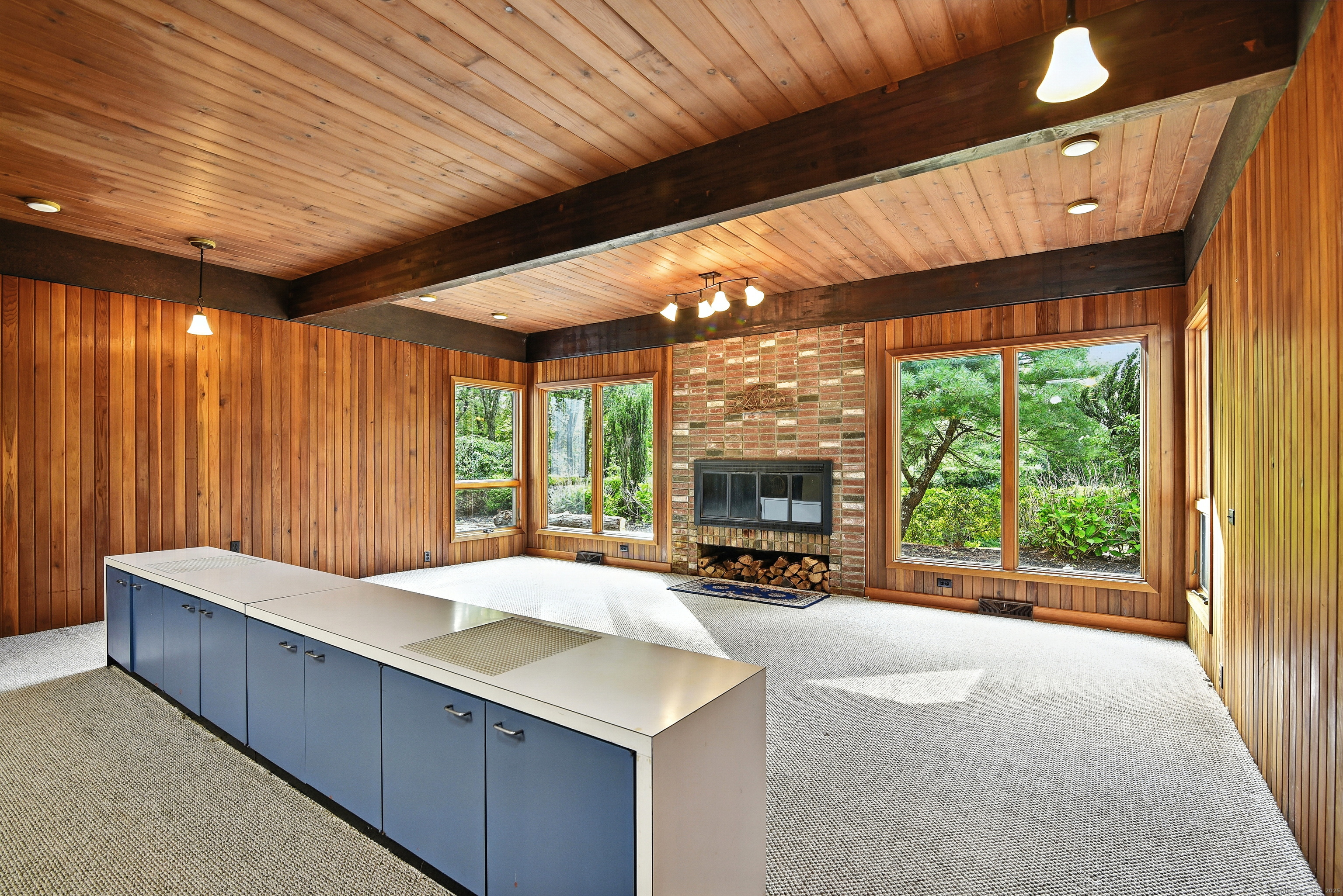 16 Pilfershire Road Eastford CT 06242