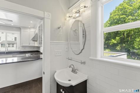 123 Pearl Street Seymour CT 06483