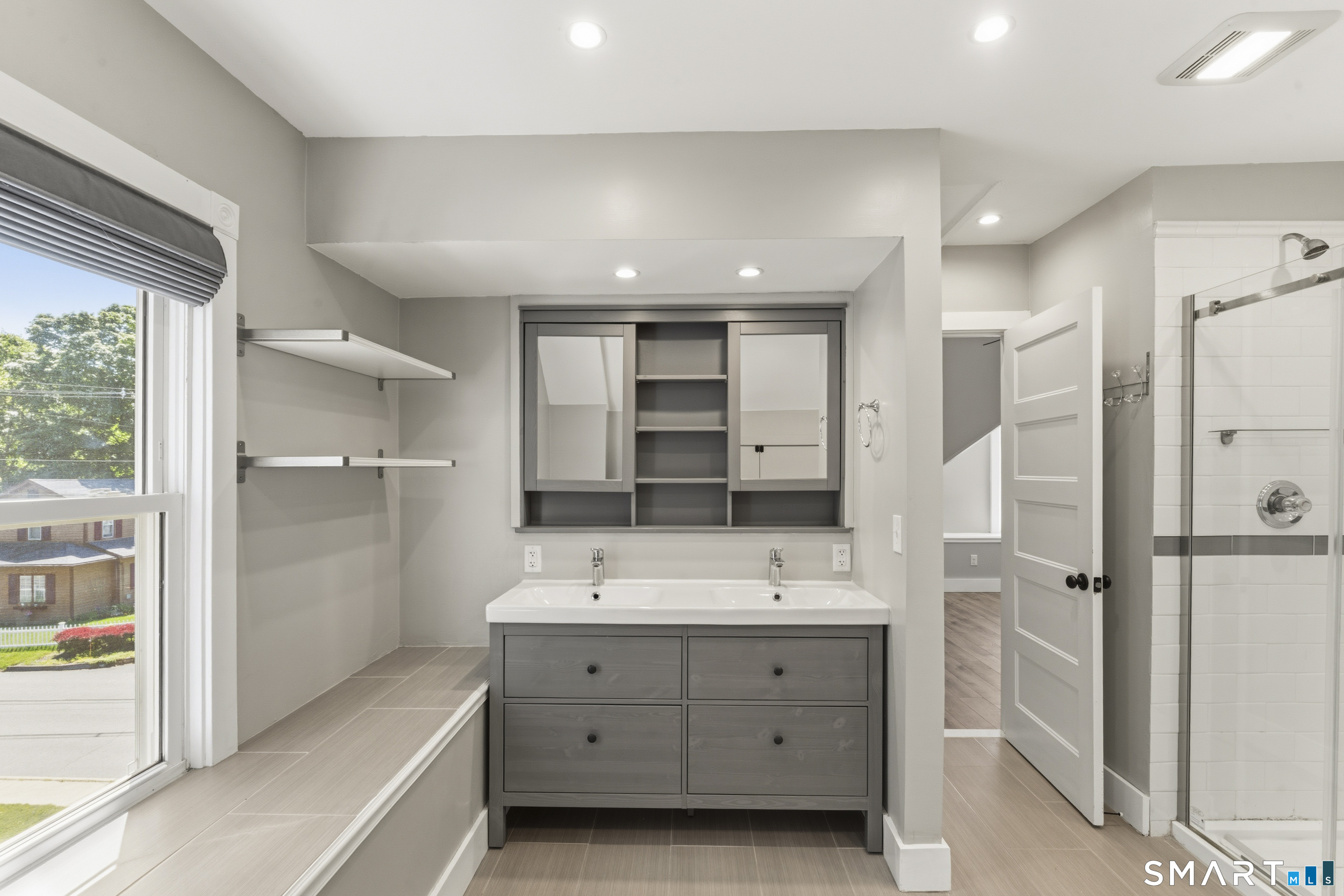 123 Pearl Street Seymour CT 06483