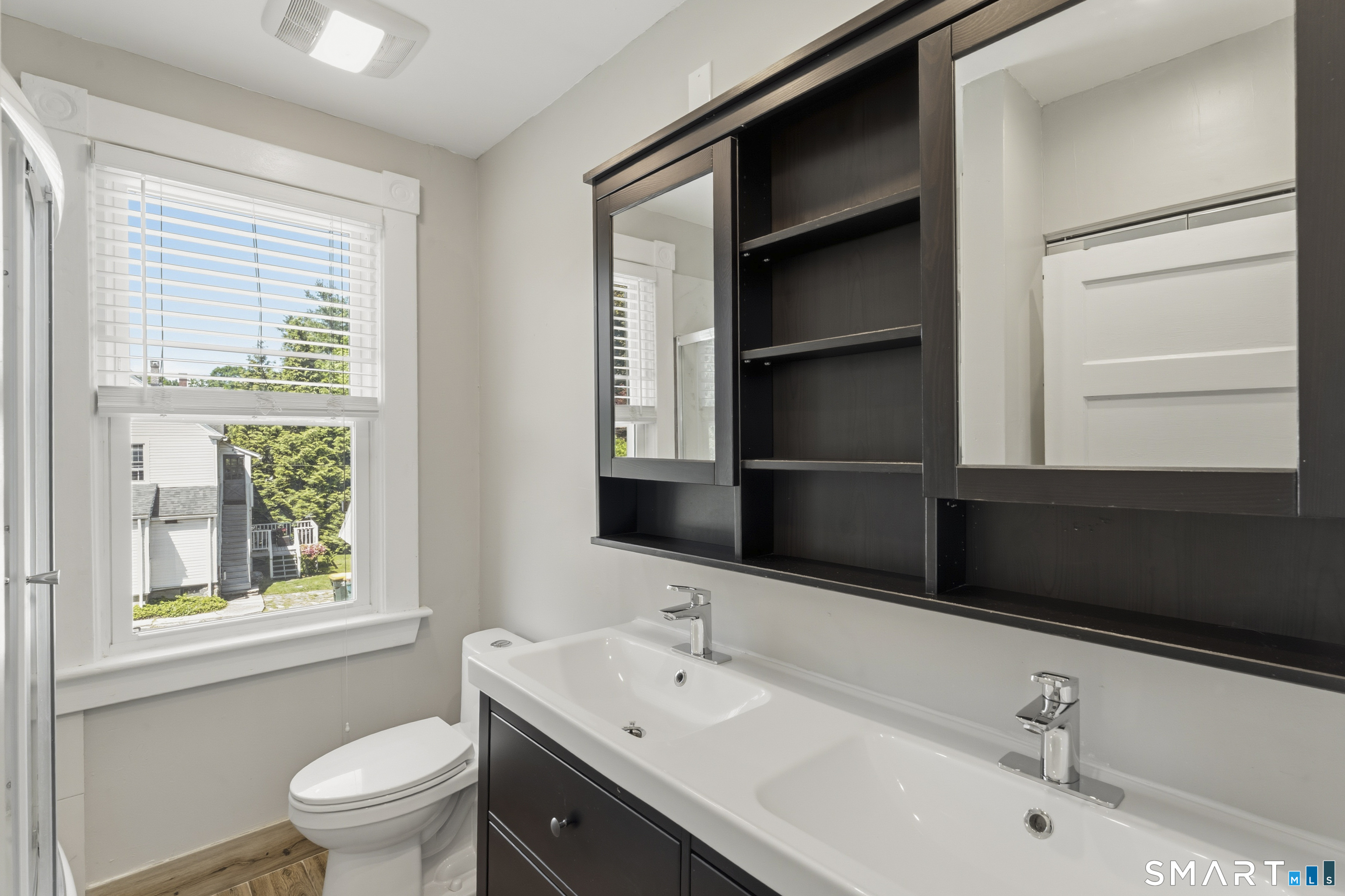 123 Pearl Street Seymour CT 06483