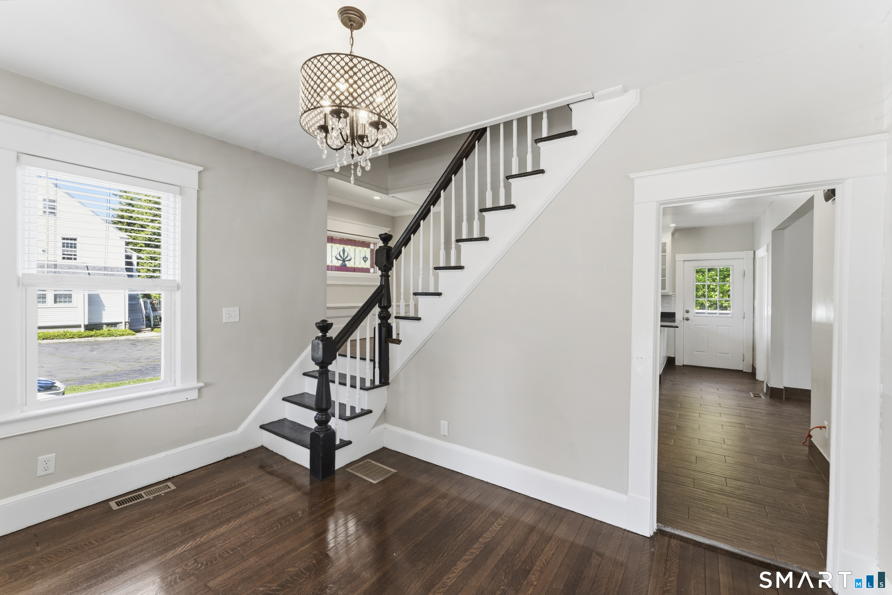 123 Pearl Street Seymour CT 06483