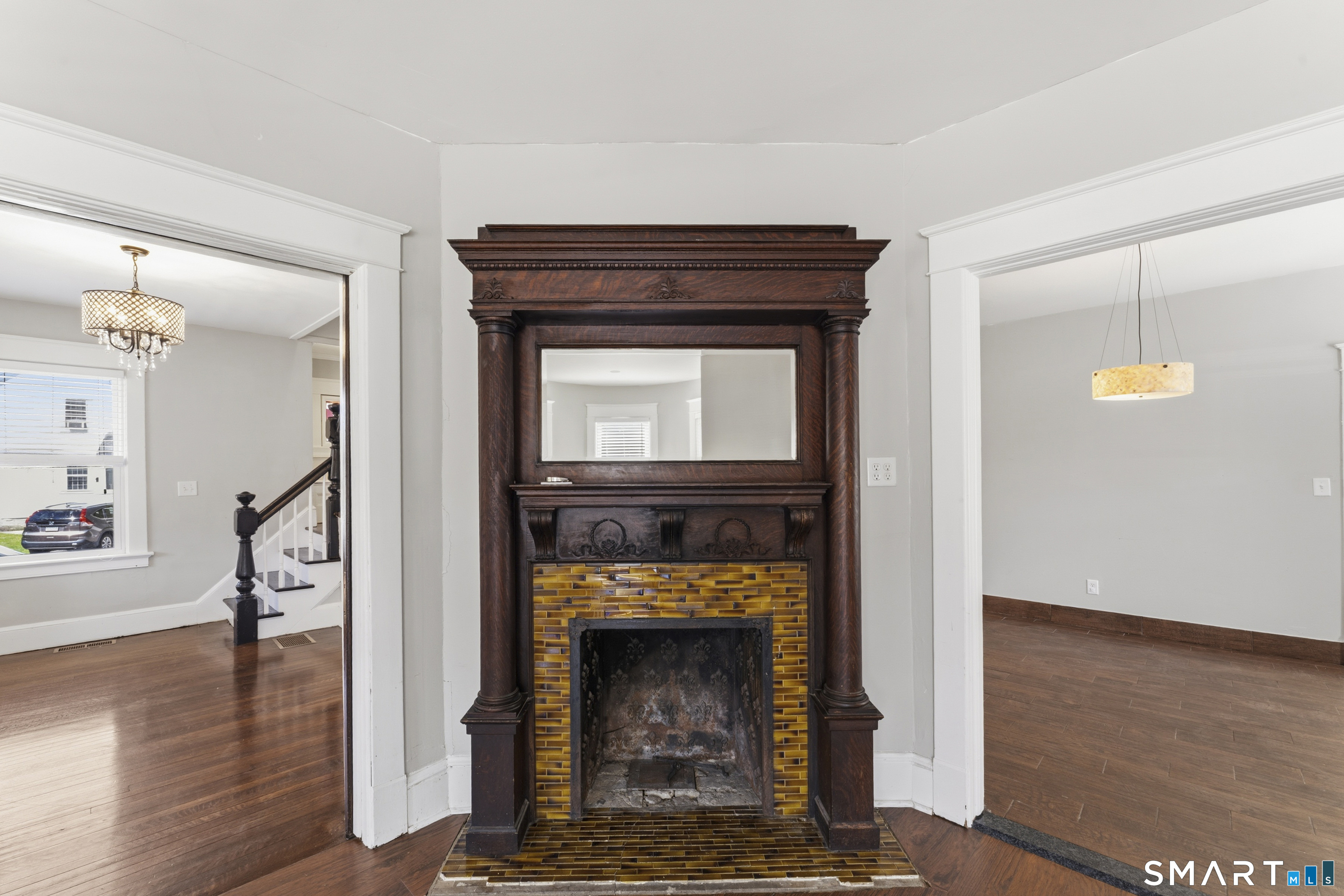 123 Pearl Street Seymour CT 06483