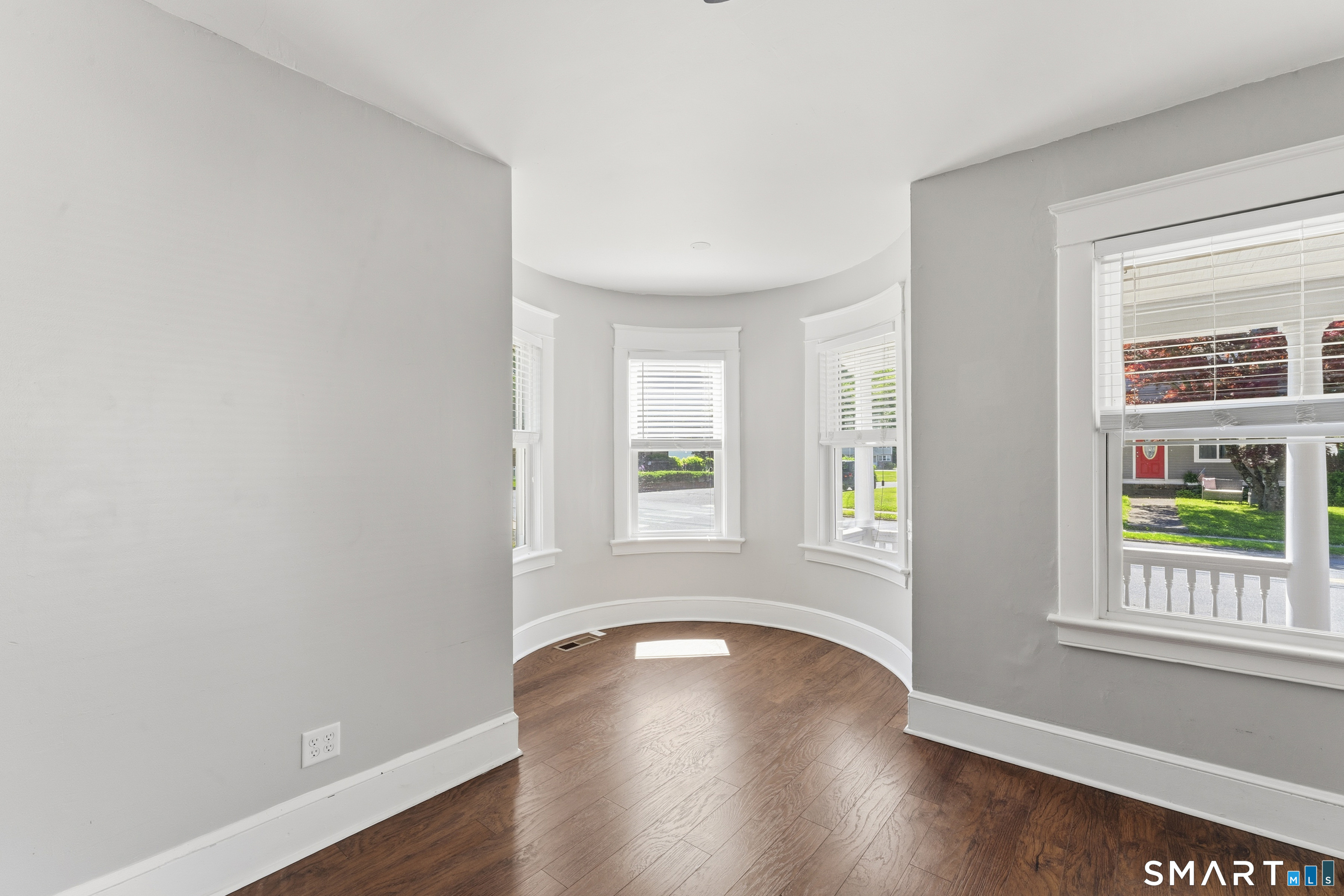 123 Pearl Street Seymour CT 06483