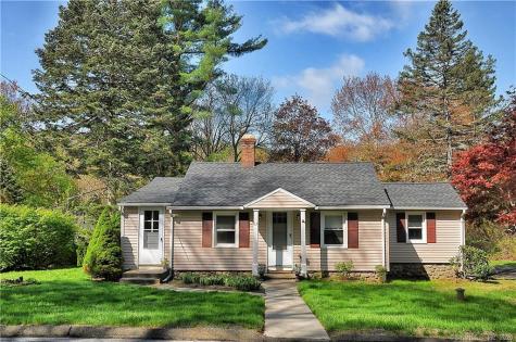 67 Christian Road Middlebury CT 06762