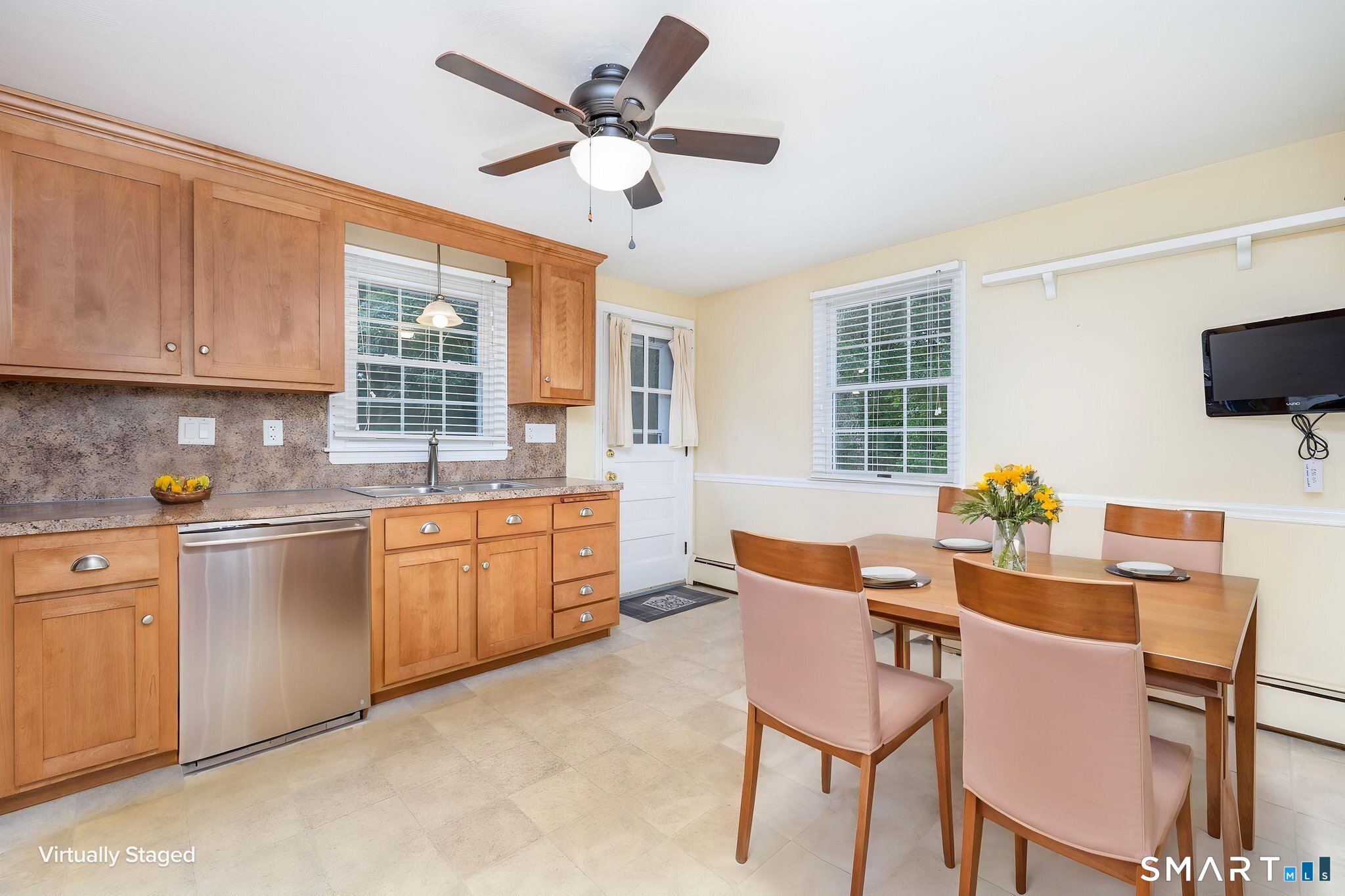 39 Beechwood Drive Colchester CT 06415