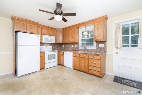 39 Beechwood Drive Colchester CT 06415