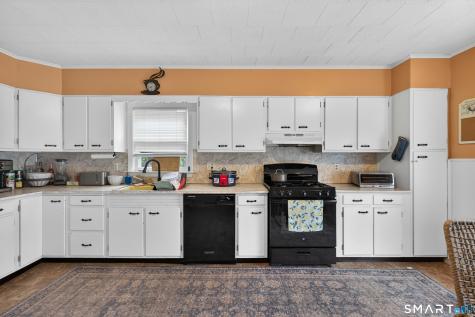 89 Oneco Street Norwich CT 06360