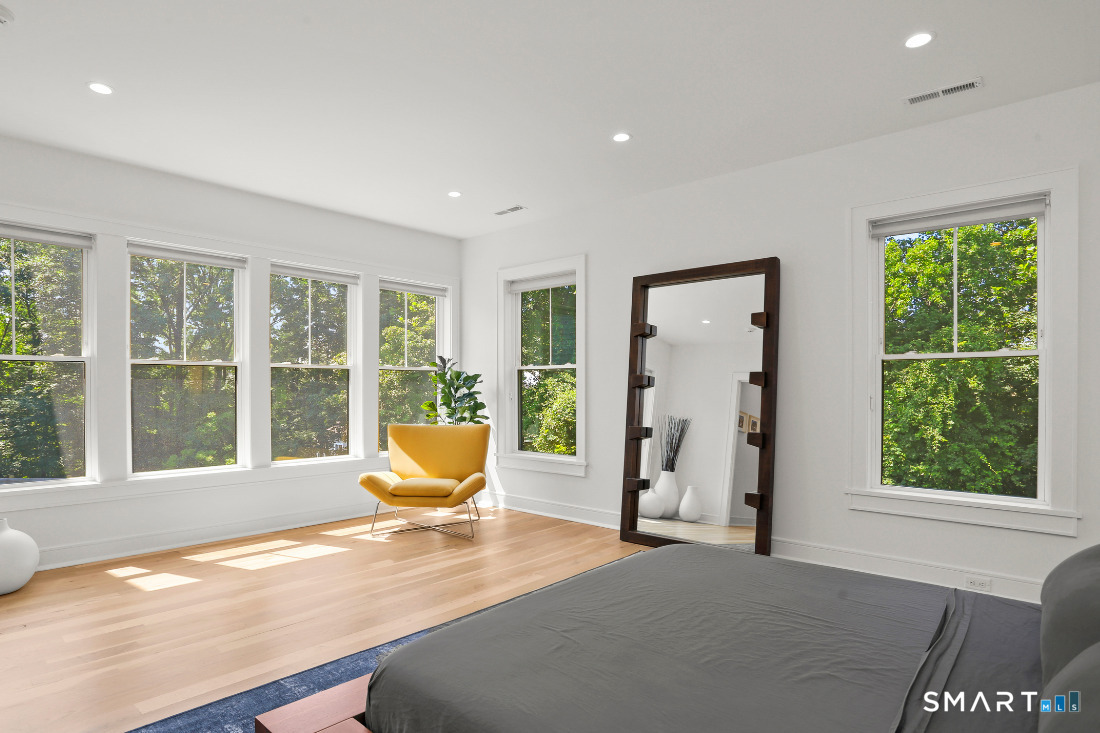 12 Argento Lane Norwalk CT 06851