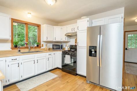 49 Parsonage Road Hampton CT 06247