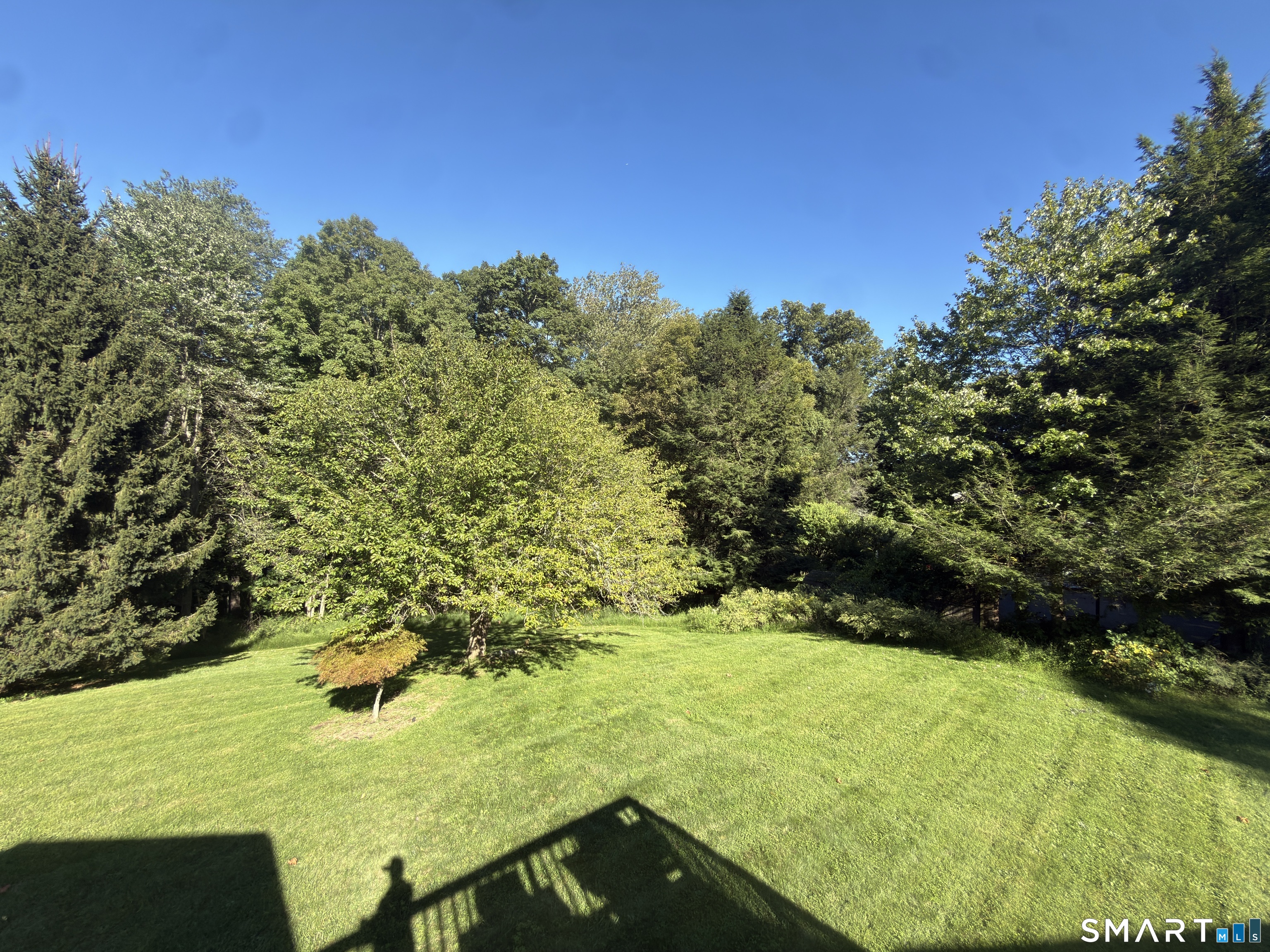 8 Signal Hill Road Brookfield CT 06804