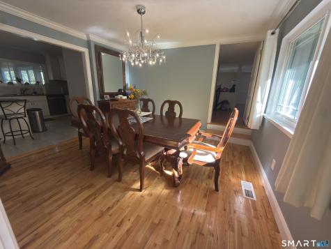 8 Signal Hill Road Brookfield CT 06804