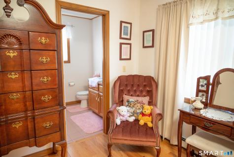 6 Vumbaco Drive Wallingford CT 06492