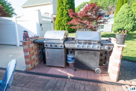 6 Vumbaco Drive Wallingford CT 06492
