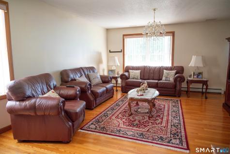 6 Vumbaco Drive Wallingford CT 06492