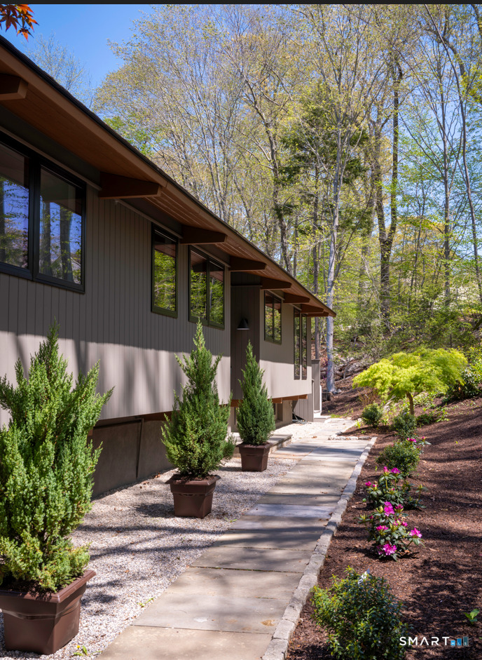 5 Hemlock Drive Essex CT 06426