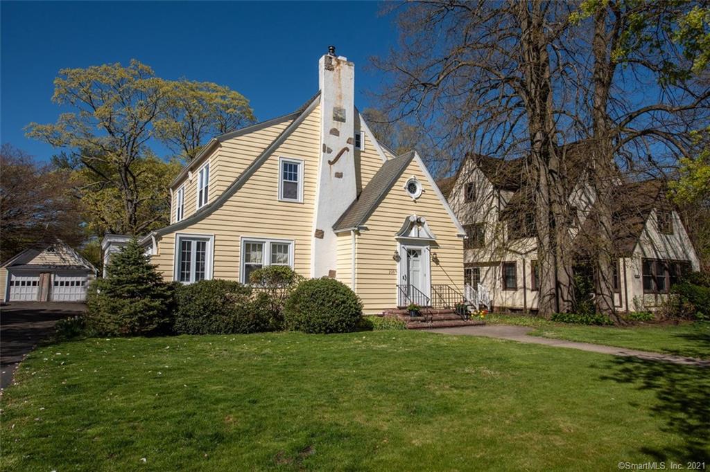 2069 Chapel Street New Haven CT 06515