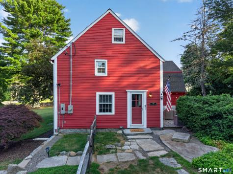 397 Colonel Ledyard Highway Ledyard CT 06339