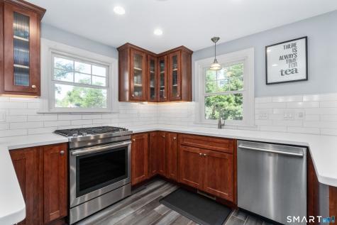 62 Linnard Road West Hartford CT 06107