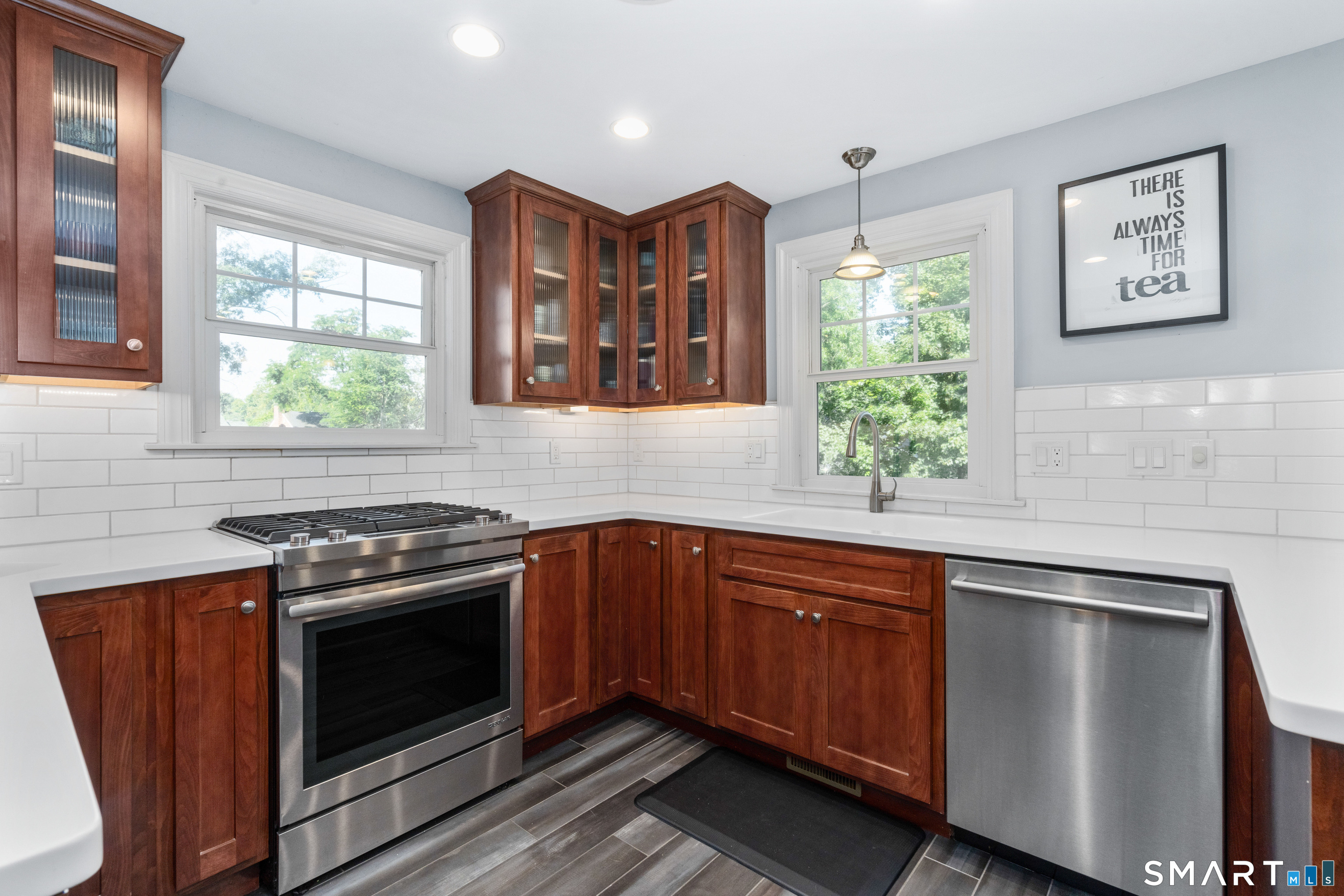 62 Linnard Road West Hartford CT 06107