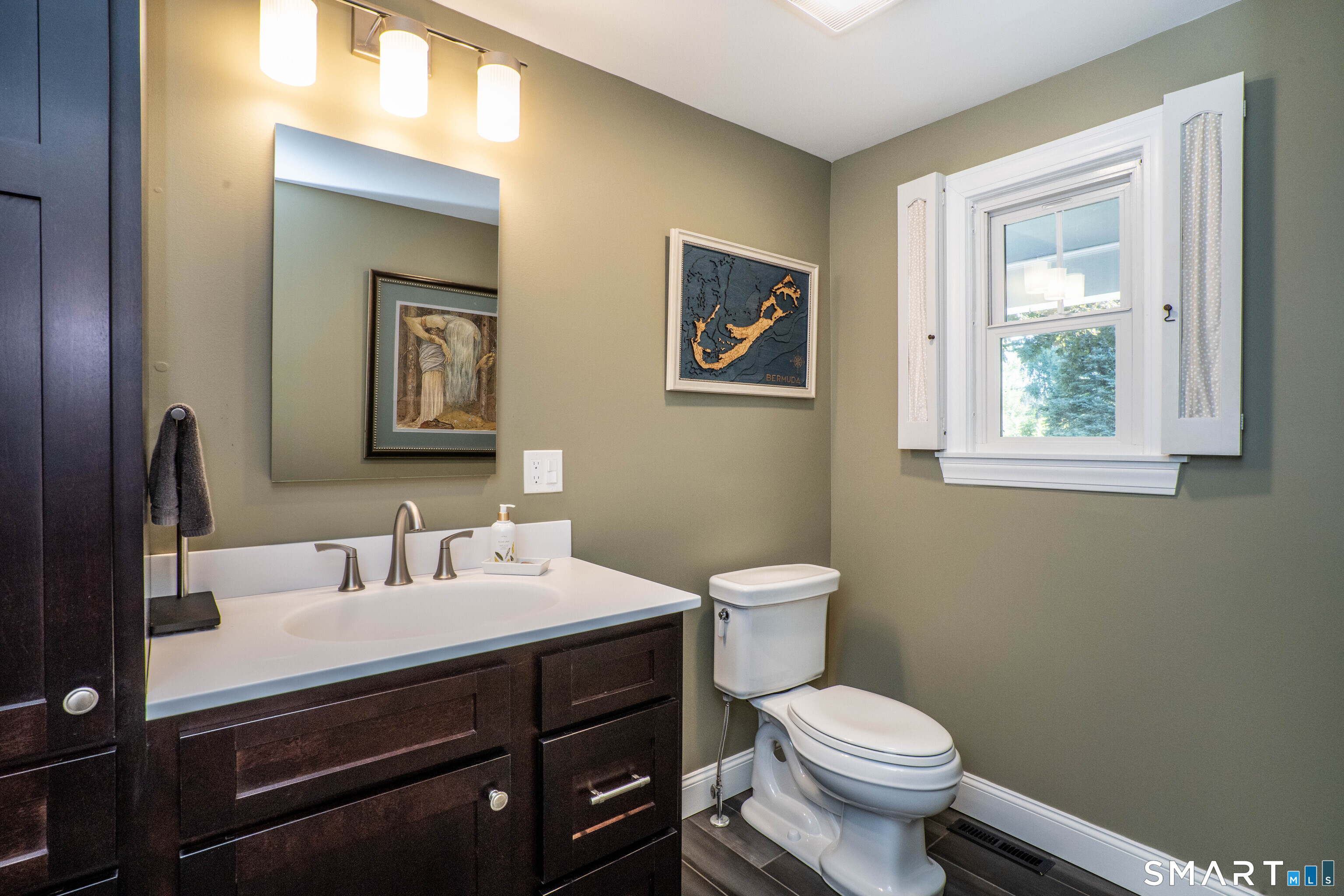62 Linnard Road West Hartford CT 06107