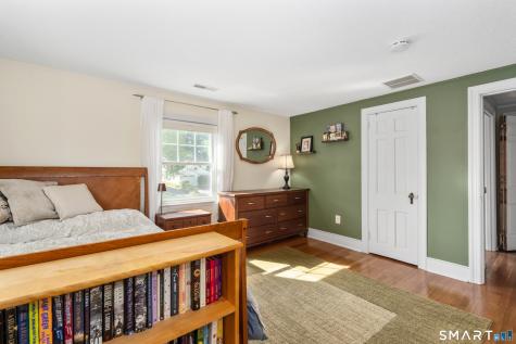 62 Linnard Road West Hartford CT 06107