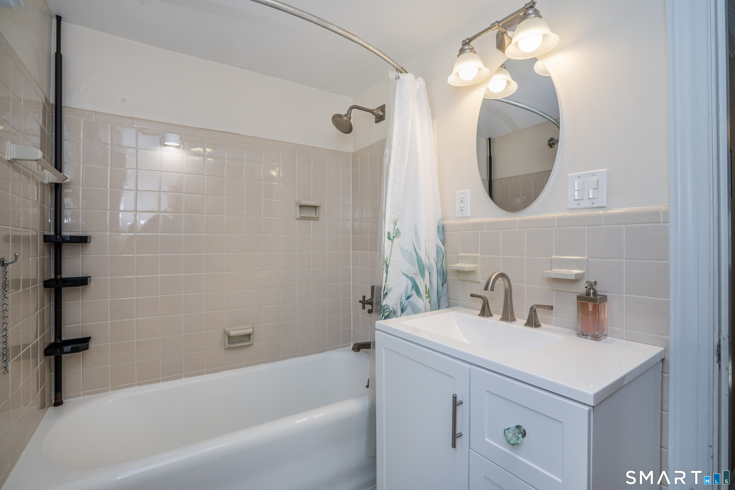 62 Linnard Road West Hartford CT 06107