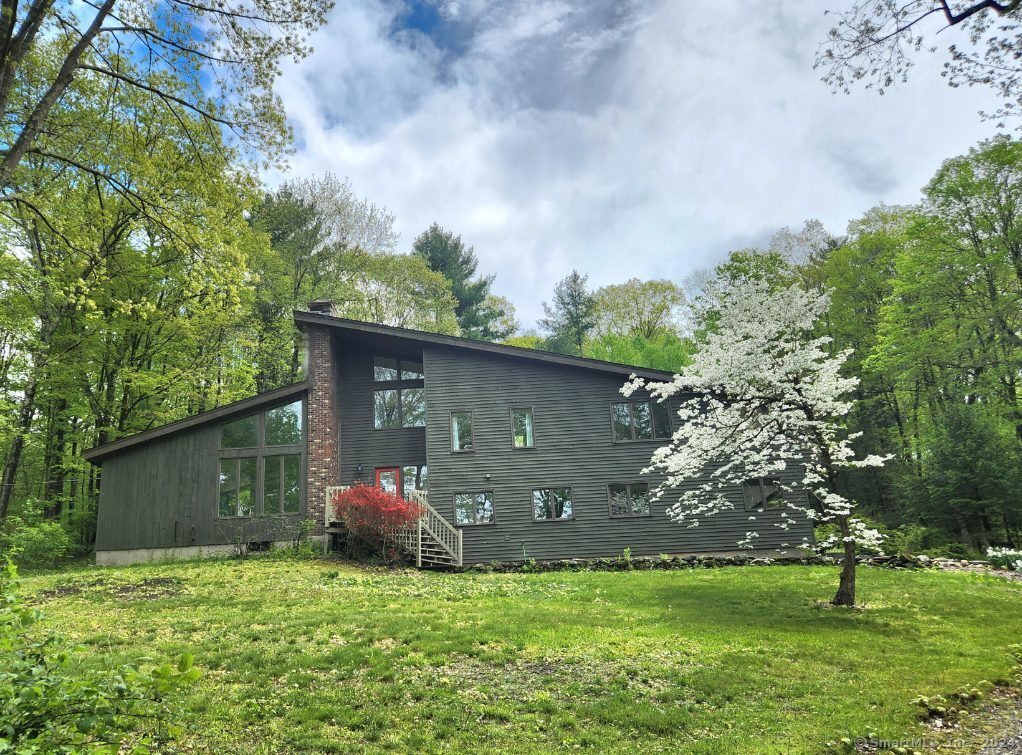688 Town Hill Road New Hartford CT 06057